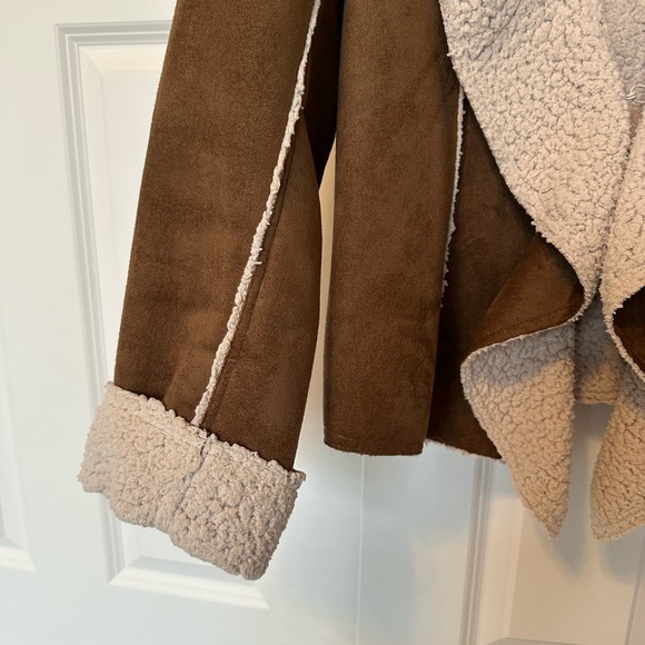 Apt 9 “shearling” coat. - Picture 3 of 4